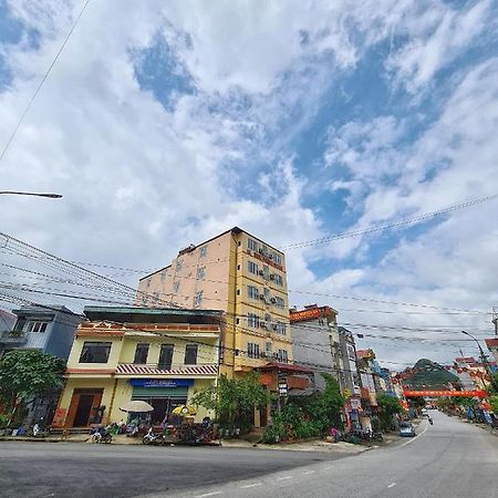 Khach San Tam Son Hotel ห่าซาง ภายนอก รูปภาพ