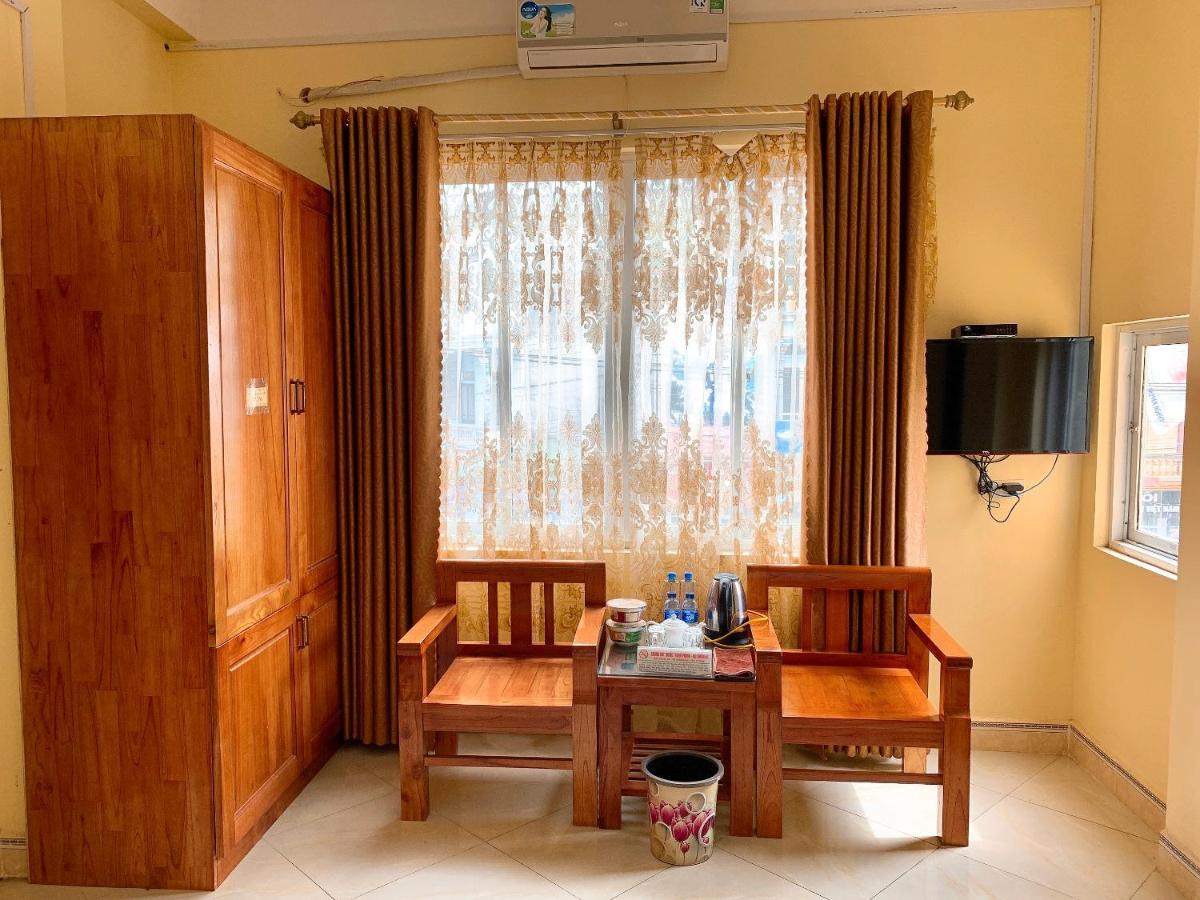 Khach San Tam Son Hotel ห่าซาง ภายนอก รูปภาพ